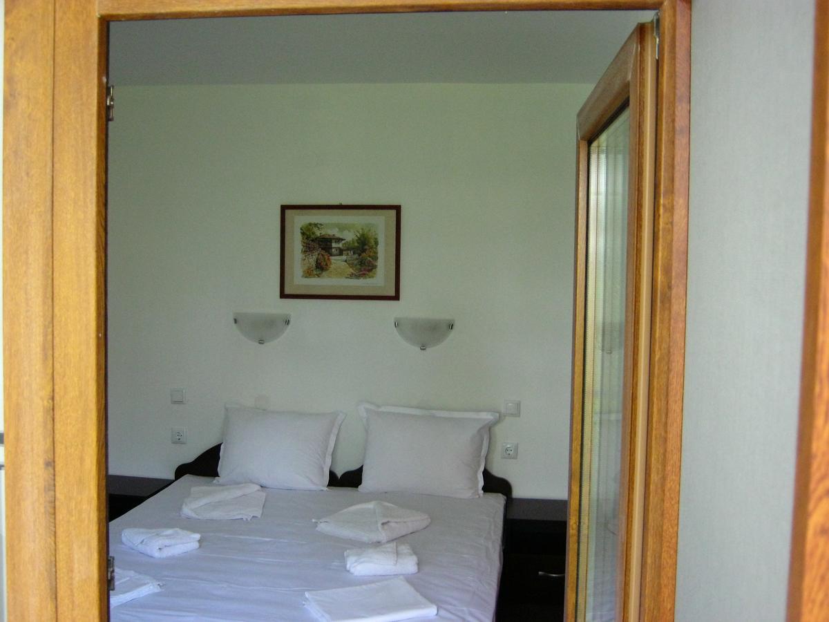 Motel Koziyat Rog Malko Tŭrnovo エクステリア 写真